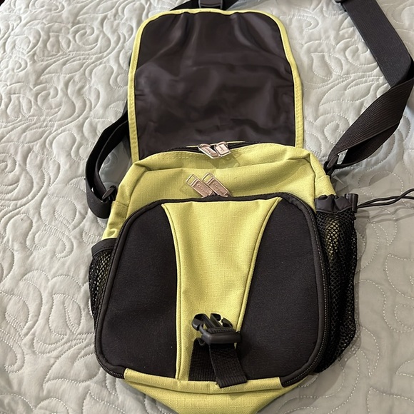 Ampac Messenger Bag - Picture 4 of 8